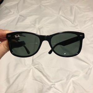 Kid (Jr) Ray Ban sun glasses